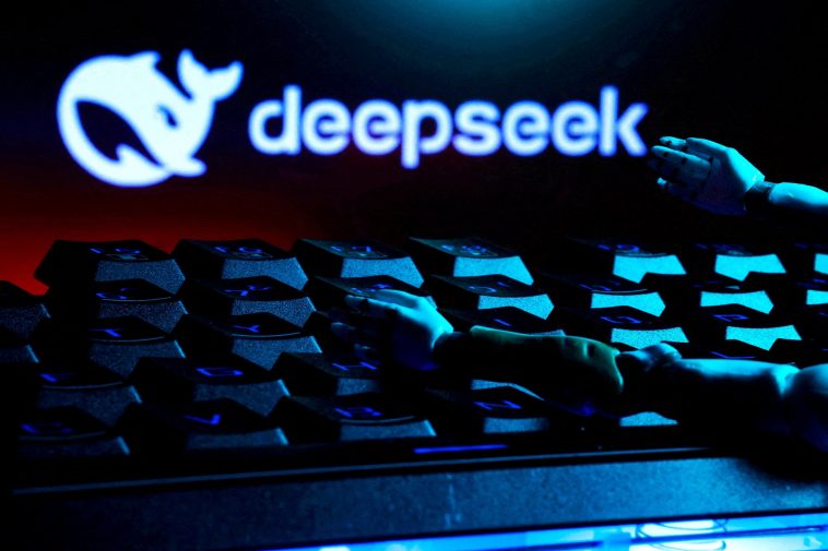 Startup chinesa de IA DeepSeek lança modelo atualizado com suporte a chips domésticos