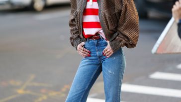 Gigi Hadid Is All In on Ankle Jeans