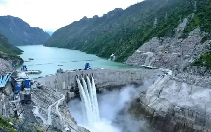 China’s First Trillion-Yuan Infrastructure Project: A Giant Hydropower Dam in Tibet Outpaces Three Major National Projects