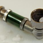 Bologna, pipe per il crack distribuite gratis dal Comune: è polemica