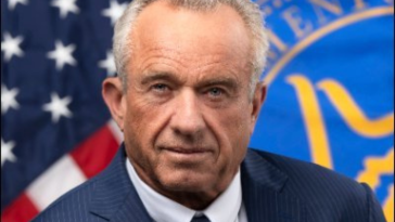 Is RFK Jr.’s ‘Brain Worm’ Behind His Claims—Like Diagnosing a Child Without a Medical Degree? Here’s What Doctors Say