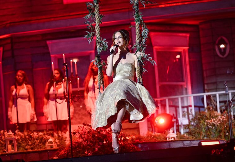 Lana Del Rey Changes Album Name to Stove, Aims for January 2026 Release