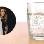 Blanca García, nutricionista: “Beber un vaso de agua con gas antes de comer puede ayudar a expulsar los gases y disminuir la hinchazón”