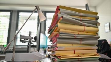 NRW-Justiz: Berg der offenen Ermittlungsverfahren weiter gewachsen