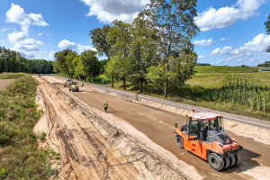 Jedna z największych polskich firm budowlanych z dużym zysków. W dół poszły też przychody