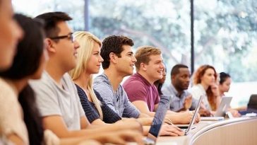 Cuatro MBAs para invertir en calidad y valor profesional