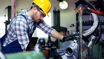 L’ombra dei dazi frena l’export: la metalmeccanica rallenta