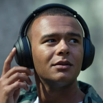 Sonys still-relevant WH-1000XM4 headphones are under $200