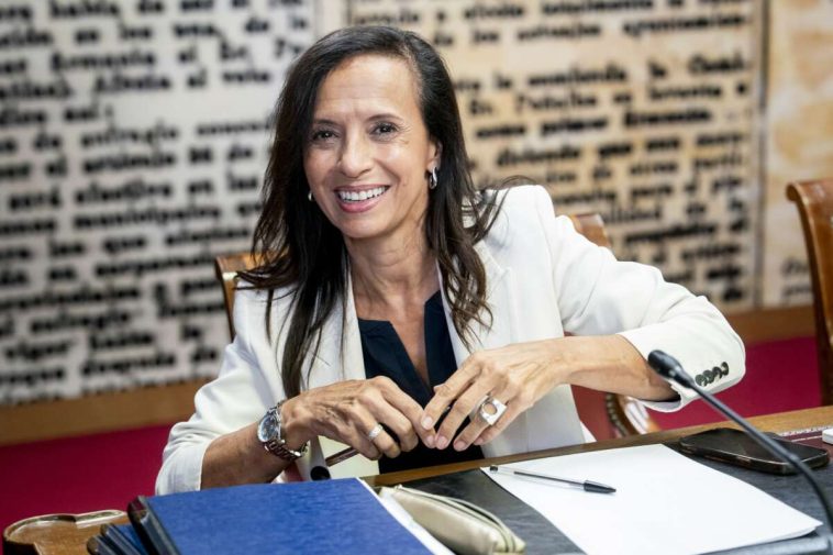 Corredor (Red Eléctrica) sobrevive en el Senado a la espera del informe final sobre el apagón