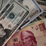 Peso mexicano retrocede tras alcanzar su mejor nivel en más de un año
