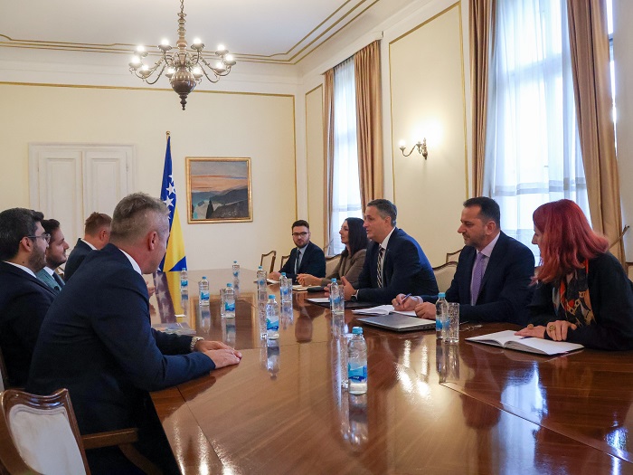 Bećirović se sastao s predstavnicima turske kompanije Eksim Holding i AS grupacije