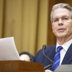 Odejście od raportów kwartalnych obniży koszty firm? Sekretarz skarbu USA “za”