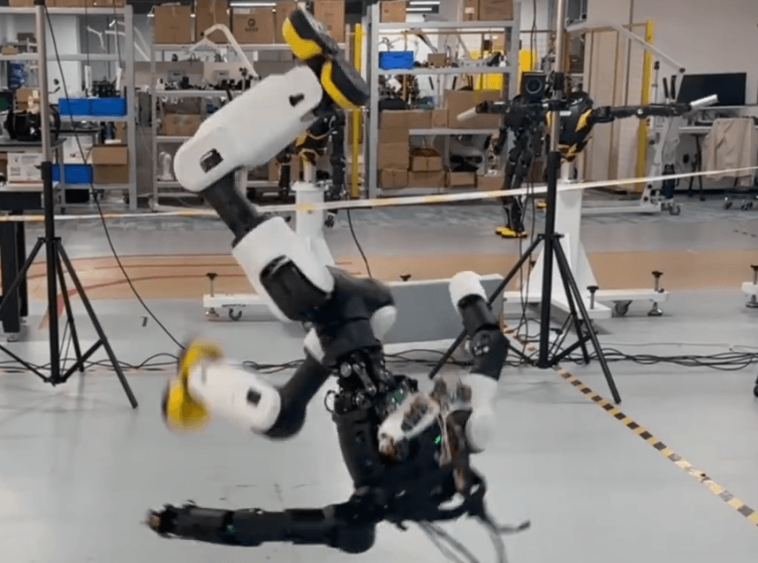 AGIBOT’s Lingxi X2 Becomes World’s First Humanoid Robot to Perform Webster Flip