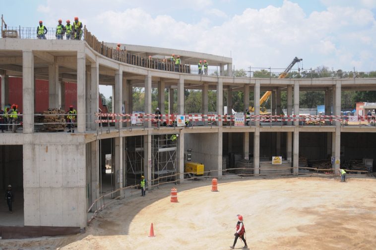 Cae 15% inversión en construcción comercial e industrial