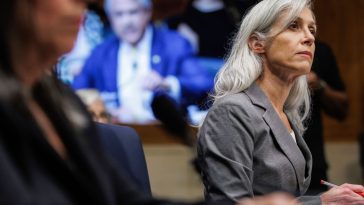 A pivotal meeting on vaccine guidance is underway—and former CDC leaders are alarmed