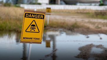 Toxic Acid Discarded in Public Lot Kills Woman in Hangzhou