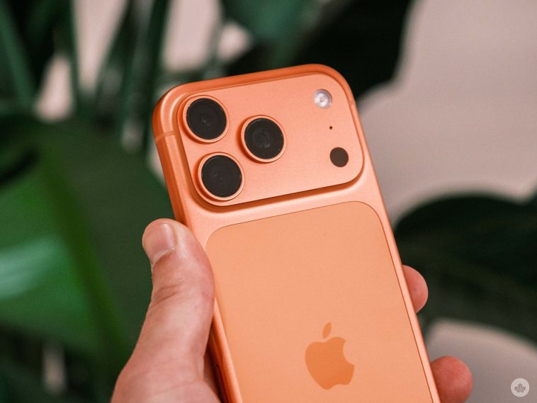 The iPhone 17 Pro demo units already have a scratch problem