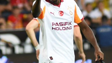 Pictures: Victor Osimhen returns to Galatasaray training after two-week layoff