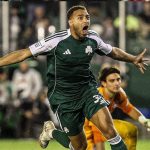 Greek kings at war: Cyriel Dessers’ goal not enough as Bruno Onyemaechi’s Olympiakos hit Panathinaikos with late dagger