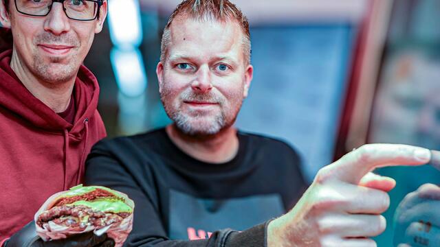 Präsidentschaftswahl des 1. FC Köln: Mutmaßliche Betrugsfälle bei Sparhandy wecken Zweifel an Kandidaten