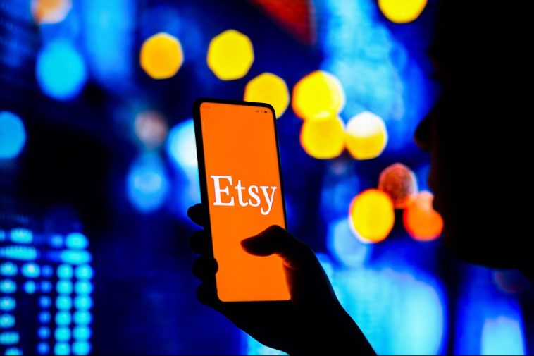 How To Sell on Etsy in 2025: A Comprehensive Guide