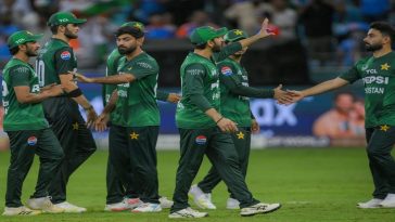 Wasim Akram backs Pakistan to ride on momentum but terms India favourites in Asia Cup final