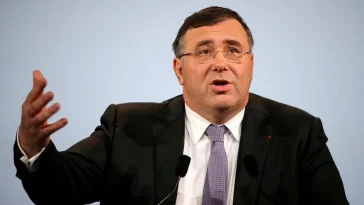 TotalEnergies CEO says Russian LNG could be redirected to Asia if EU bans imports