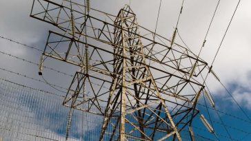 PwC cifra en 3.600 millones el tijeretazo de retribución a la red eléctrica propuesto por la CNMC