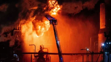 Explosion Sparks Major Fire at Chevron Refinery in Los Angeles County