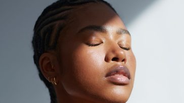 Here’s How Azelaic Acid Can Help With Acne, Rosacea, and Hyperpigmentation