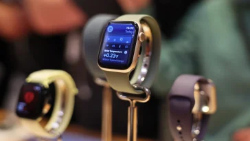 Sleep Tracking Is Just Making You More Anxious. Here’s What Science Says You Should Do Instead