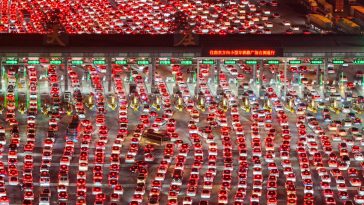 As Rain Hits Holiday Travel, China Braces for Record Return Rush