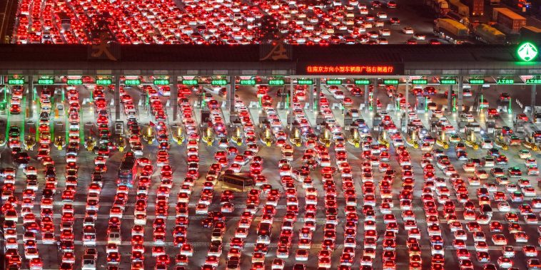As Rain Hits Holiday Travel, China Braces for Record Return Rush