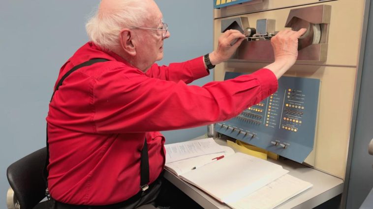 Someone programmed a 65-year old computer to play Boards of Canada’s ‘Olson’