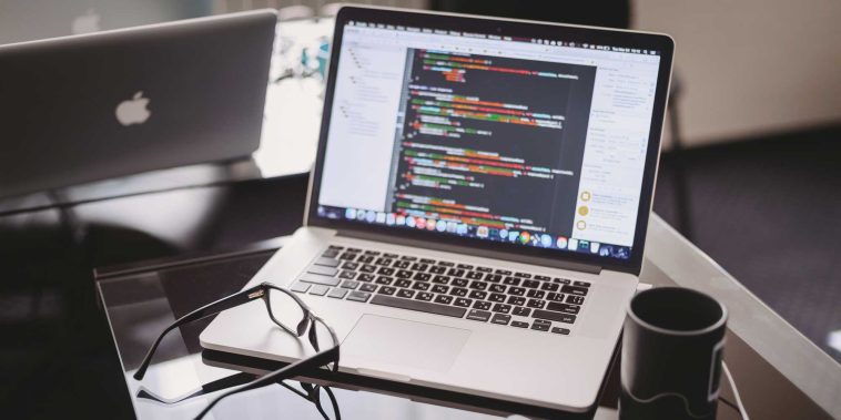 Who gets a Mac at work? Here’s how companies decide