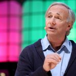 Ray Dalio alerta: la deuda en EEUU es una bomba