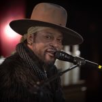 D’Angelo, Groundbreaking R&B Artist, Dies at 51