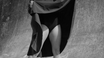 The exhibition reawakening women’s resistance and fight for freedom from the past.