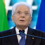Mattarella: «Troppi squilibri nelle retribuzioni. Salari reali bassi, robusti premi ai dirigenti»