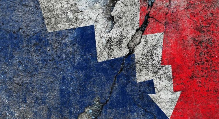 Lecornu todavía tiene trabajo: S&P rebaja la calificación de la deuda de Francia a A+