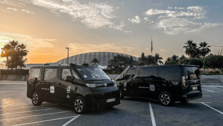 WeRide Passes Hong Kong Listing Hearing, Poised to Become “First Robotaxi Stock” on HKEX