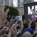 Milei cerrará la campaña en Rosario: apoyo a Pellegrini y arenga libertaria en el parque España