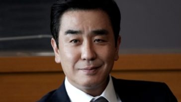 Ryu Seung Ryong Dishes On His Upcoming Drama “The Dream Life Of Mr. Kim”