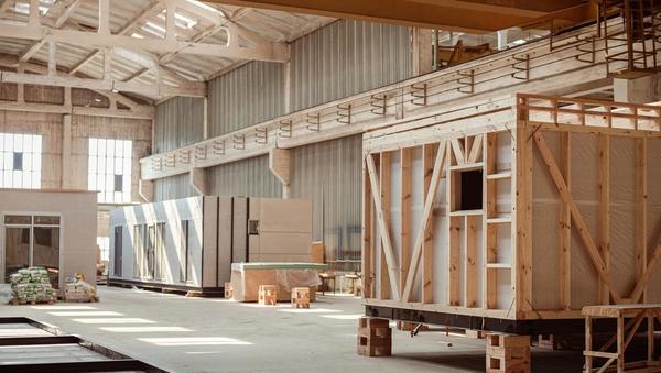 Modularne hiše – hitrejša in cenejša pot do doma