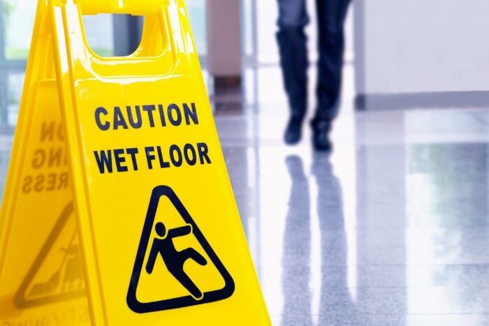 Effective Methods for Reducing Workplace Risks and Accidents