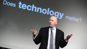 Jožko Gruškovnjak: Umetna inteligenca postaja naš sodelavec – ne več samo orodje