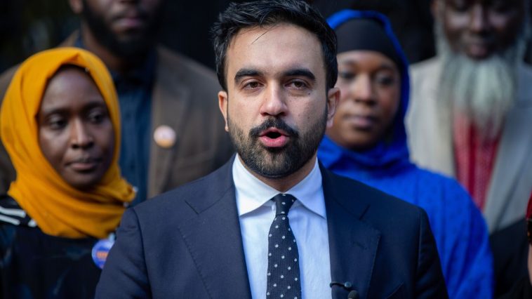 Zohran Mamdani receives long-awaited Hakeem Jeffries endorsement for NYC mayor