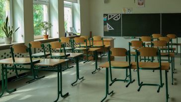 Tusk spotkał się z kadrą szkół. Ruszają prace nad zmianami w Karcie nauczyciela