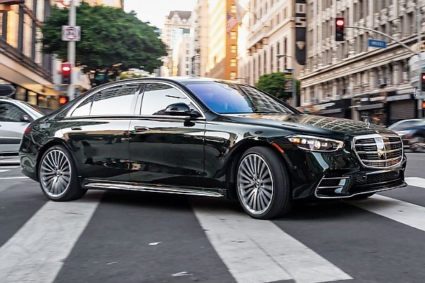 In The Third Quarter, Mercedes’s Profits Fell Very Deeply