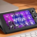 VSD MagTran M3: An interesting, customizable keyboard with on-screen buttons and rotary controls